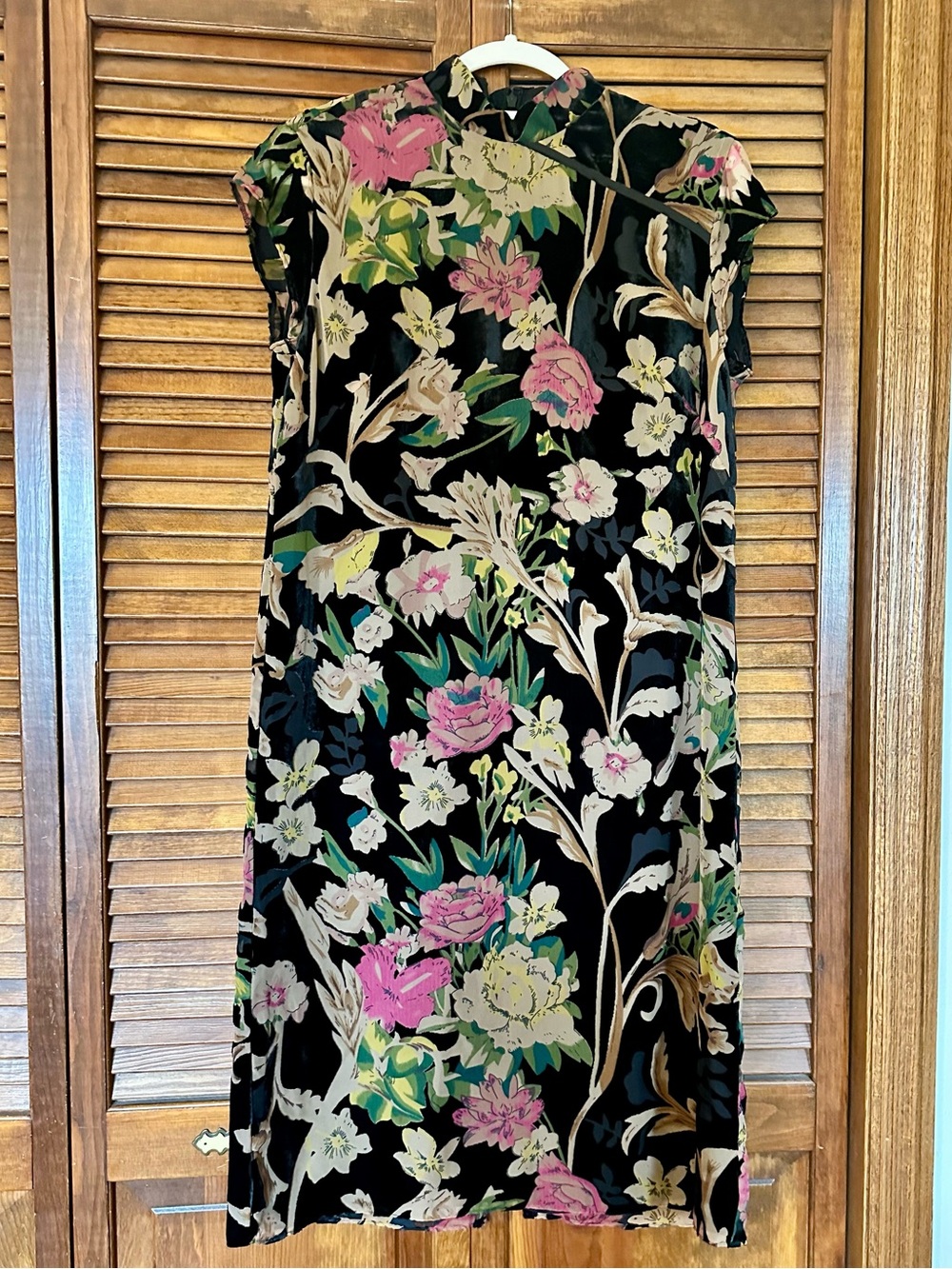 Designed in NY for The J. Peterman Company Black Velvet Floral Cheongsam Dress